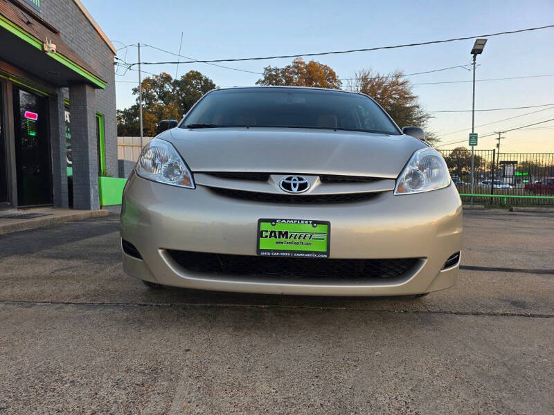 2009 Toyota Sienna LE 7-Passenger