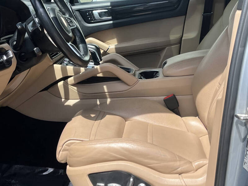 2020 Porsche Cayenne