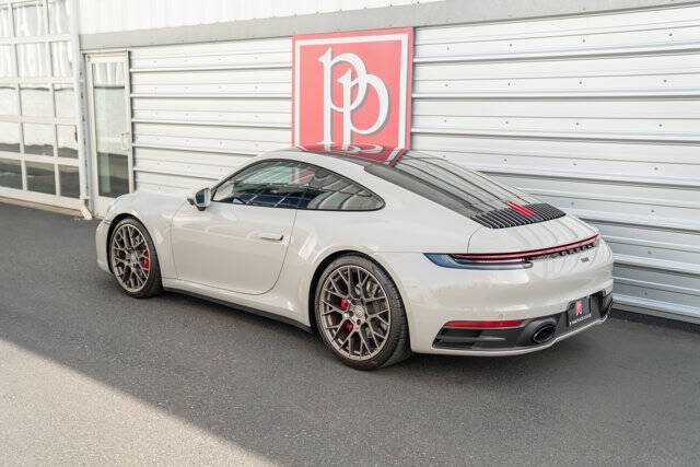 2021 Porsche 911 35