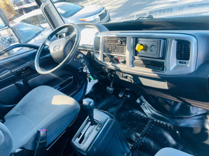 2020 Hino 258A