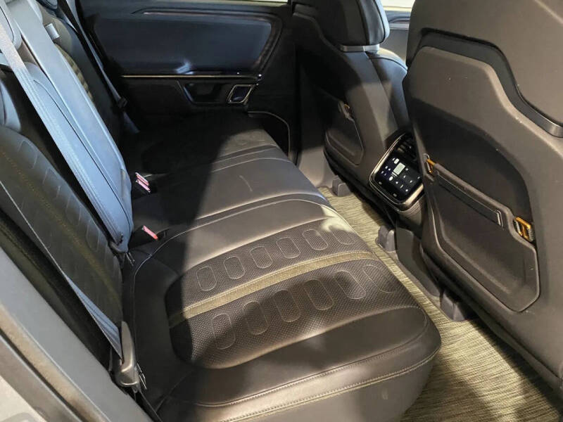 2022 Rivian R1T Adventure