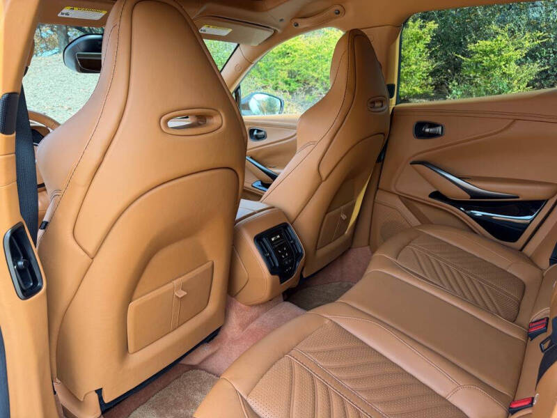 2023 Aston Martin DBX 707