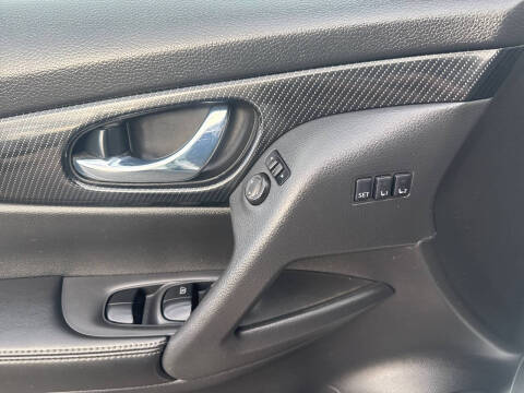 2018 Nissan Rogue SL