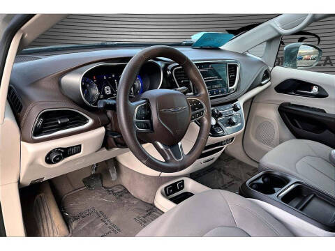 2021 Chrysler Pacifica Touring