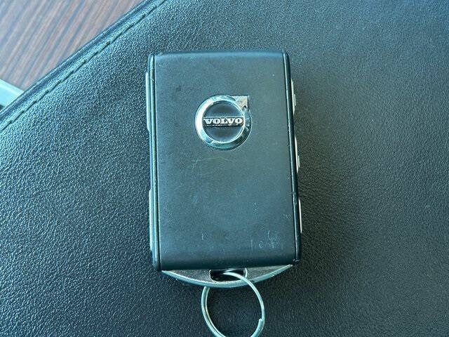 2024 Volvo S60 B5 Plus Dark Theme