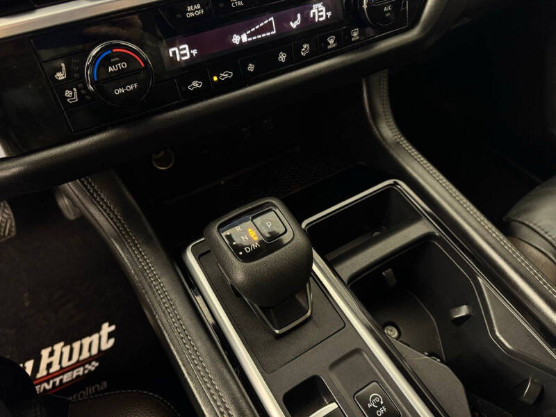 2023 Nissan Pathfinder Platinum