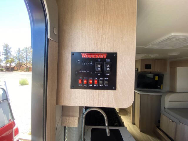2023 Winnebago MICRO MINNIE 2108DS