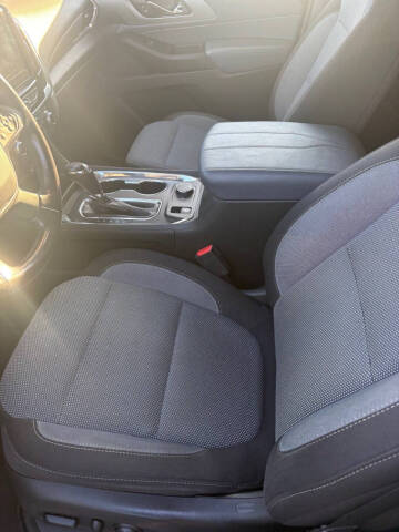 2018 Chevrolet Traverse LT Cloth
