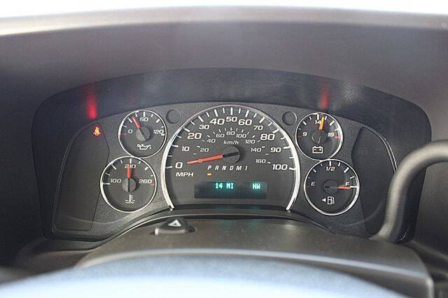 2025 Chevrolet Express 3500