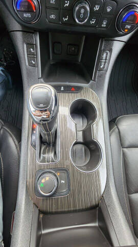 2017 GMC Acadia SLT-1