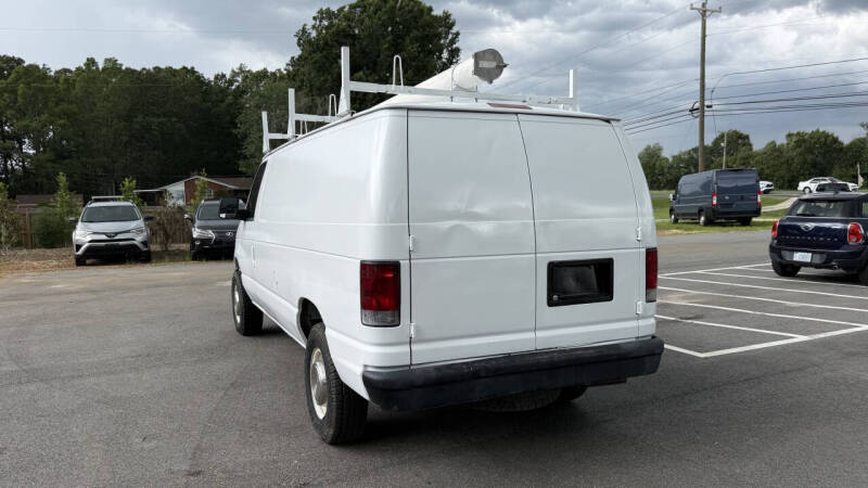 2003 Ford E-Series E-250