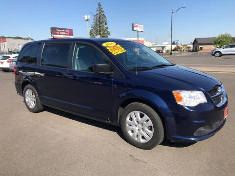 2016 Dodge Grand Caravan for sale at Sinaloa Auto Sales in Salem OR