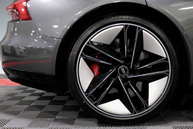 2022 Audi RS e-tron GT quattro