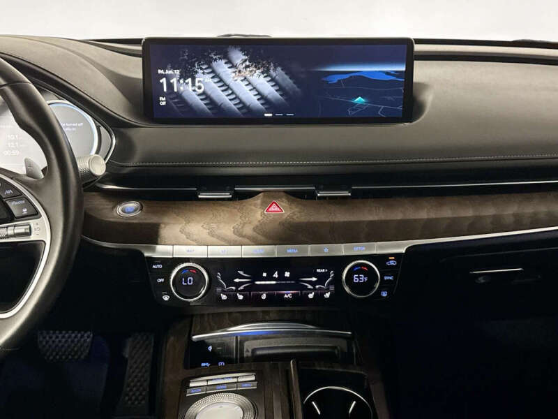 2021 Genesis G80