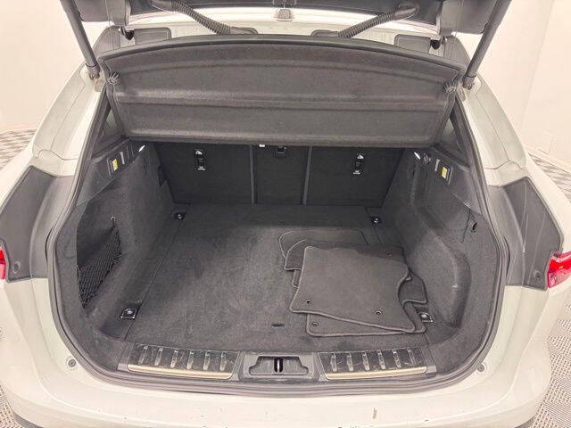 2024 Jaguar F-PACE P250 R-Dynamic S