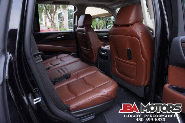 2019 Cadillac Escalade Luxury