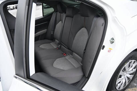 2019 Toyota Camry Hybrid LE