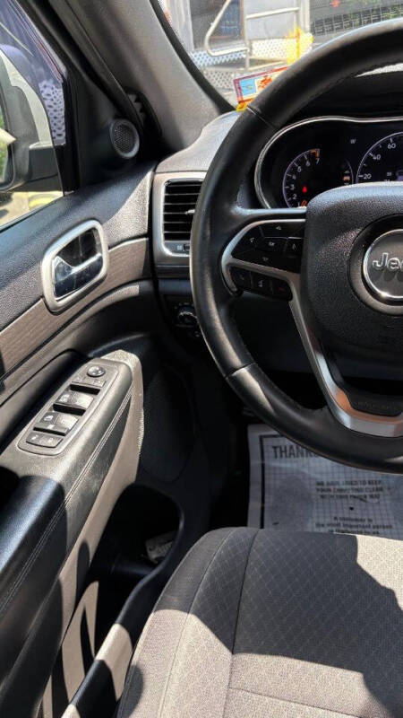 2018 Jeep Grand Cherokee Laredo E