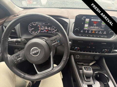 2022 Nissan Rogue SL