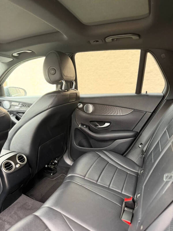 2018 Mercedes-Benz GLC GLC 300