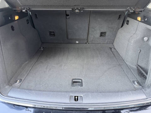 2012 Audi Q5 2.0T quattro Premium