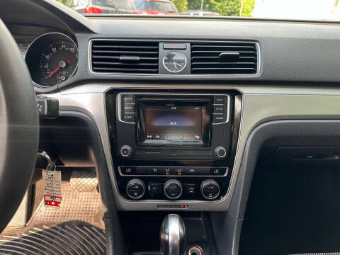 2016 Volkswagen Passat 1.8T S