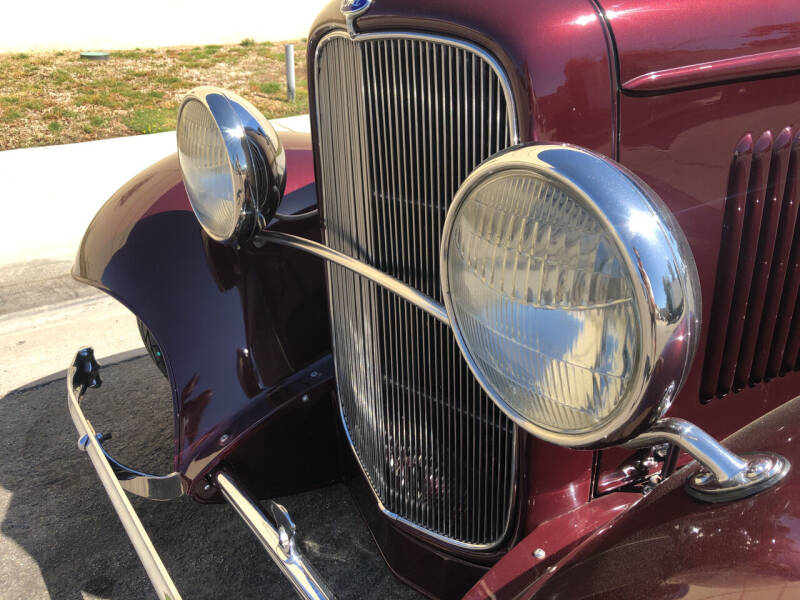 1932 Ford 2 Door Sedan