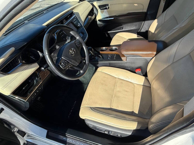 2014 Toyota Avalon Limited