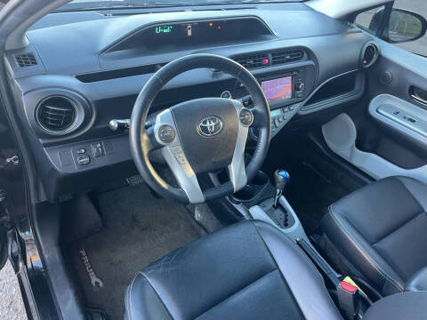 2013 Toyota Prius c