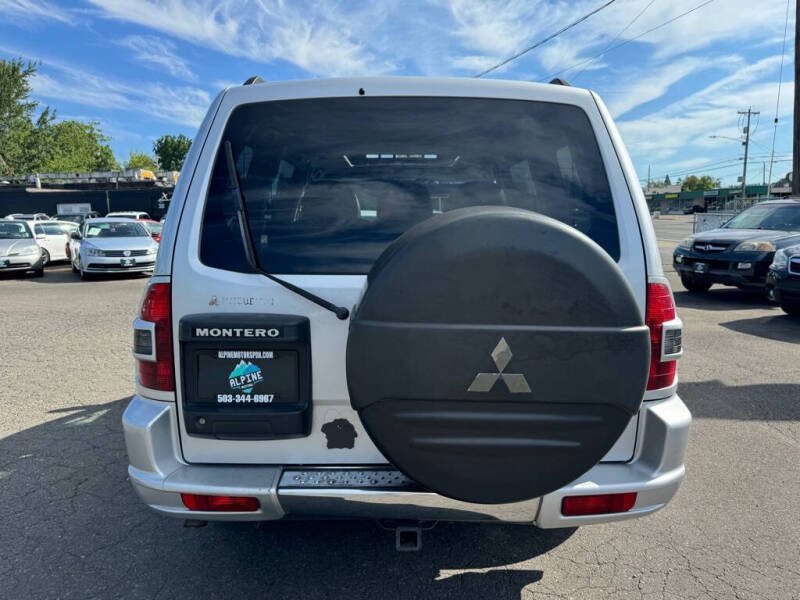 2002 Mitsubishi Montero Limited