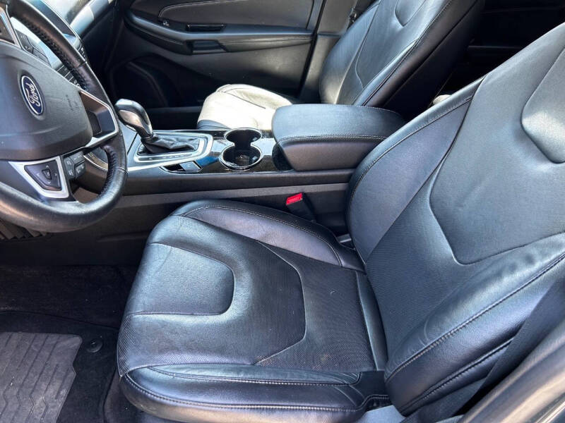 2016 Ford Edge Titanium