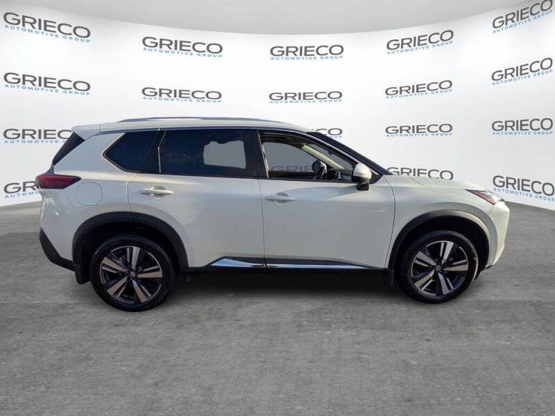 2021 Nissan Rogue SL