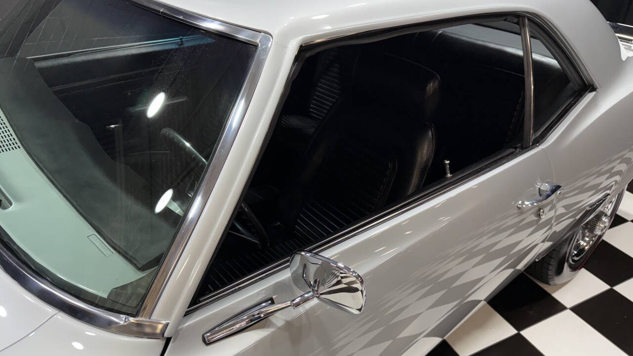 1969 Chevrolet Camaro 38