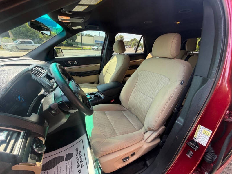 2017 Ford Explorer