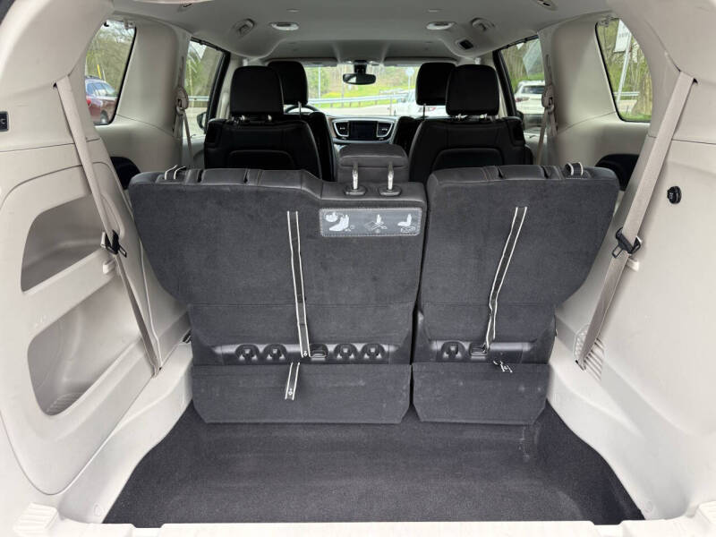 2018 Chrysler Pacifica Touring L Plus