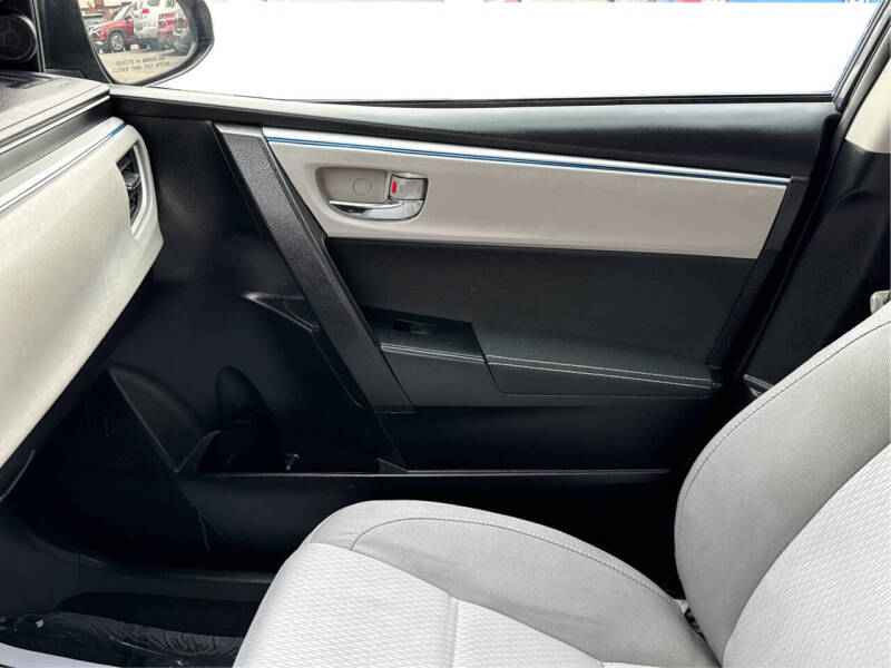 2016 Toyota Corolla LE Plus