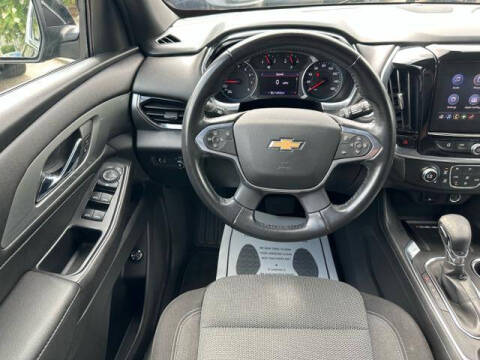 2022 Chevrolet Traverse LT Cloth