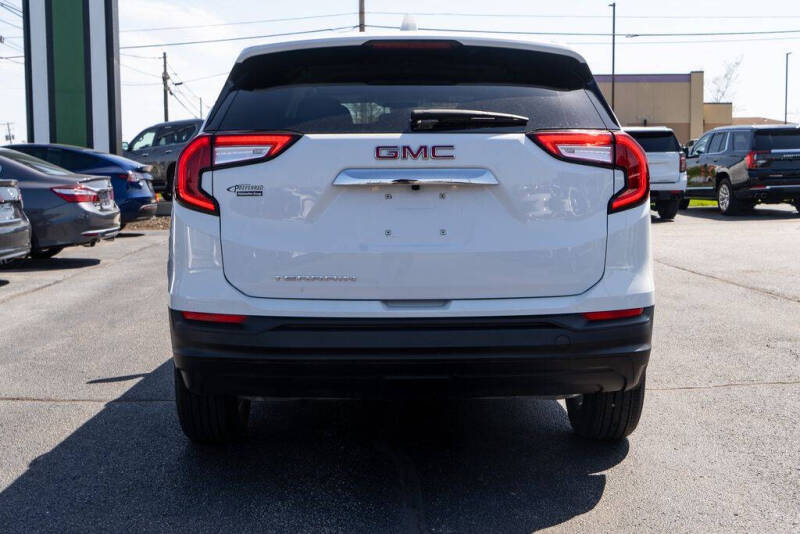 2024 GMC Terrain SLE