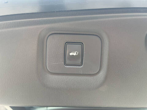 2013 Nissan Pathfinder Platinum