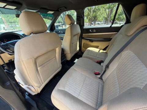 2016 Ford Explorer