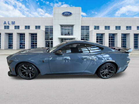 2025 Ford Mustang Dark Horse