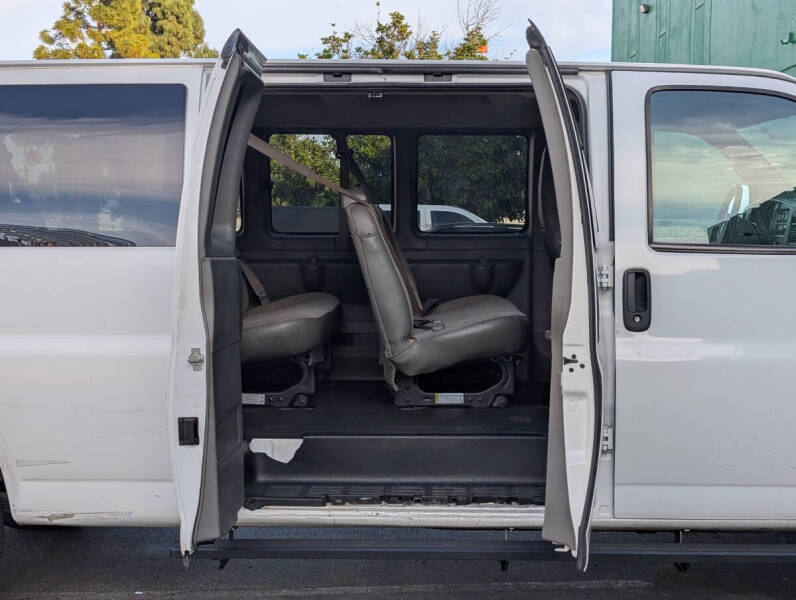 2018 GMC Savana LT 3500