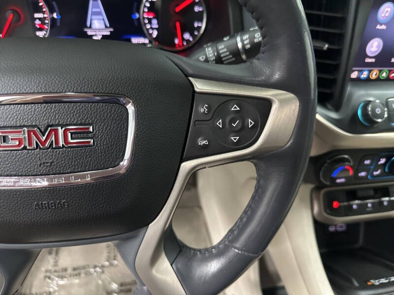 2020 GMC Acadia Denali