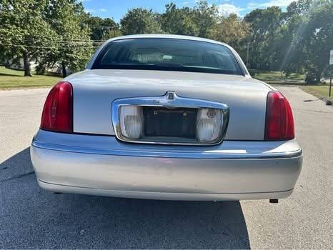 2001 Lincoln Town Car Cartier L