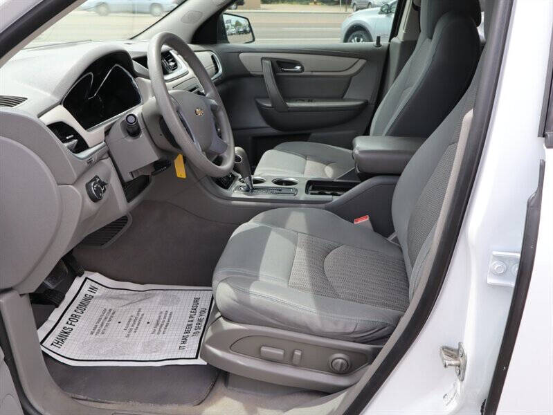 2017 Chevrolet Traverse LS