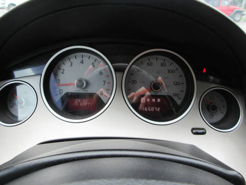 2012 Volkswagen Routan SE