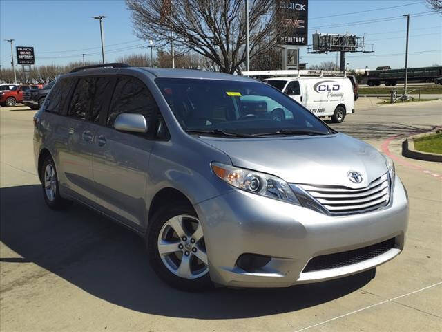 2017 Toyota Sienna For Sale - Carsforsale.com®