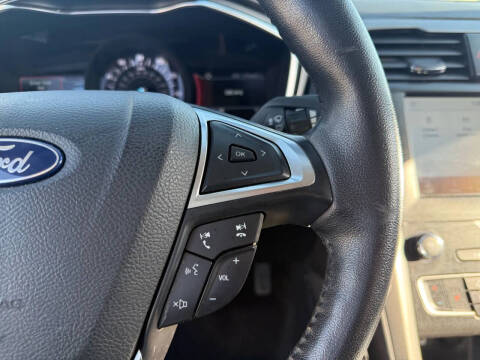 2020 Ford Fusion SEL