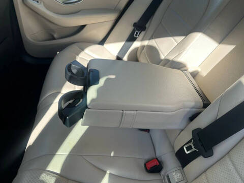 2016 Mercedes-Benz C-Class