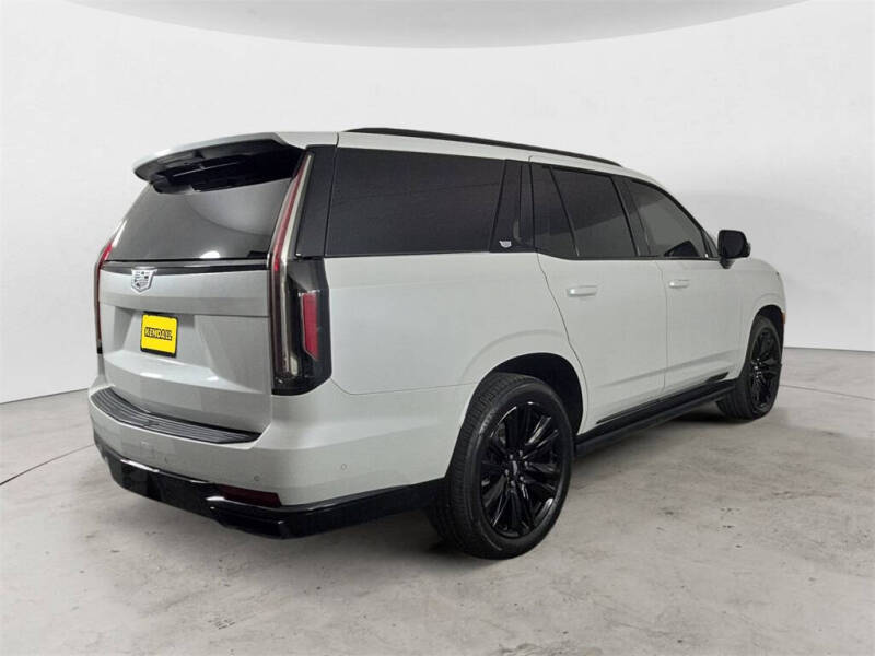 2023 Cadillac Escalade Sport